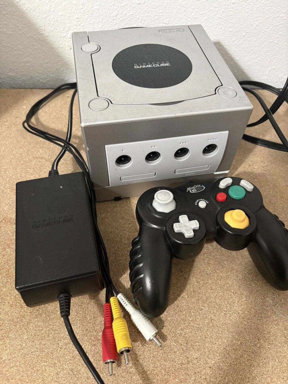 Nintendo GameCube Console Platinum Silver - DOL-101 & Controller Tested